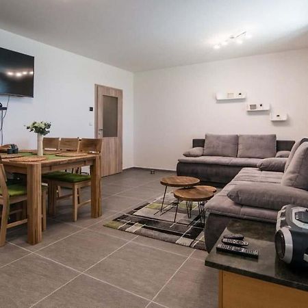 Astra Lipno Apartamento Frymburk Exterior foto