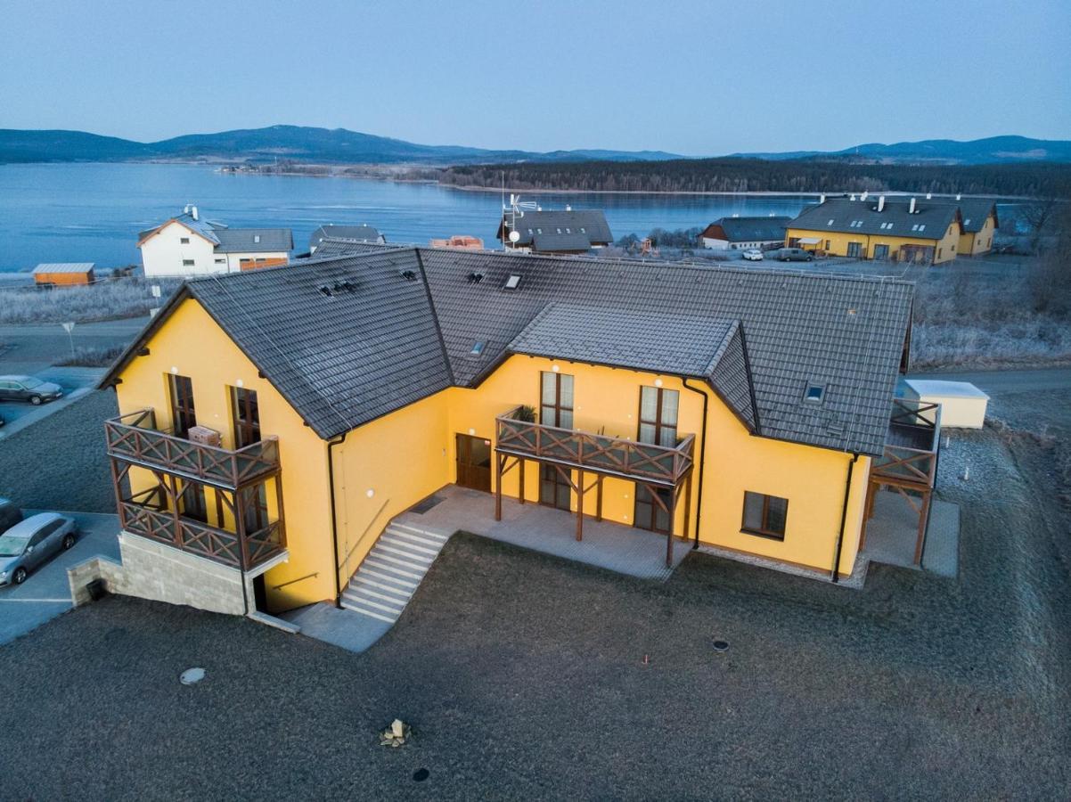 Astra Lipno Apartamento Frymburk Exterior foto